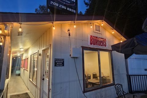 Kennedy’s Pioneer Burger